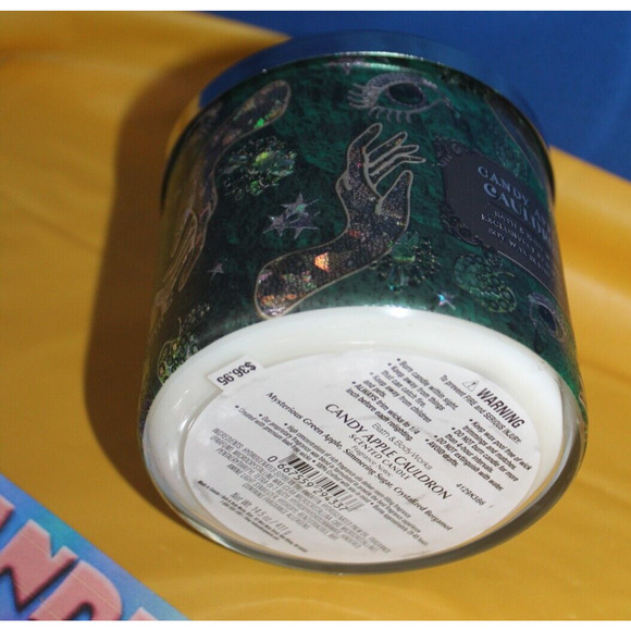 Bath & Body Works Candy Apple Cauldron Halloween Scented Jar Candle - Picture 5 of 5